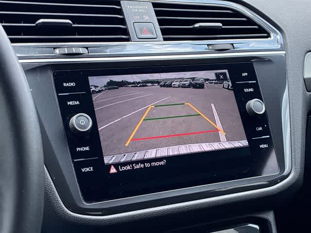 Thumbnail: 2023 Volkswagen Tiguan - 30