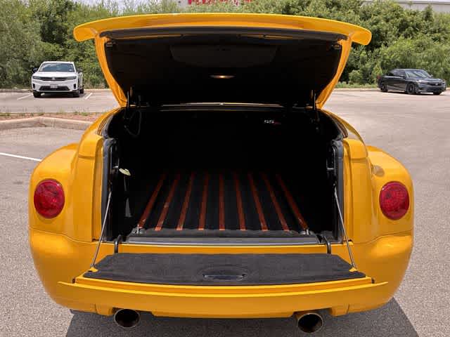 Thumbnail: 2003 Chevrolet SSR - 32