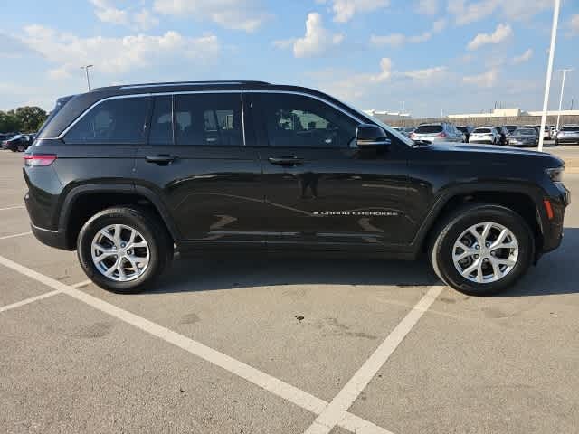 Thumbnail: 2023 Jeep Grand Cherokee - 4