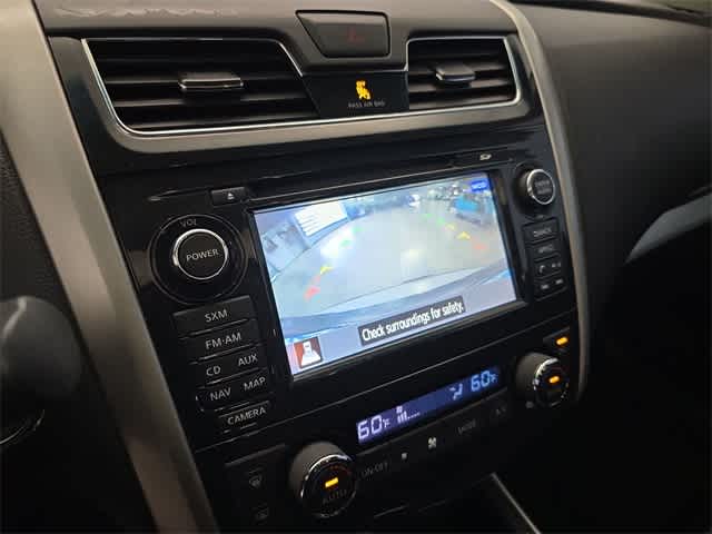 Thumbnail: 2015 Nissan Altima - 32