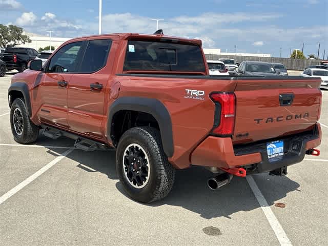2025 Toyota Tacoma TRD Off-Road photo 4