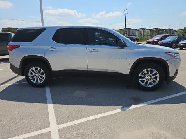 Thumbnail: 2021 Chevrolet Traverse - 6