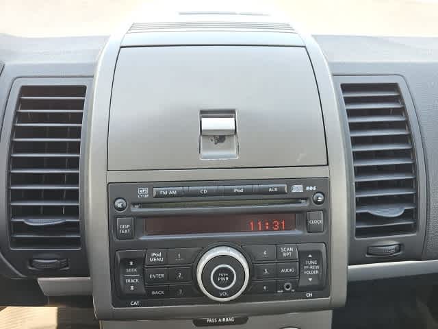 Thumbnail: 2012 Nissan Sentra - 18