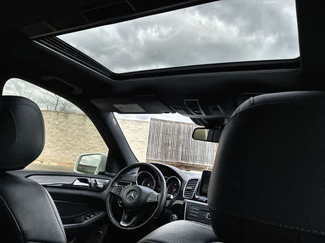 Thumbnail: 2019 Mercedes-Benz GLE - 23