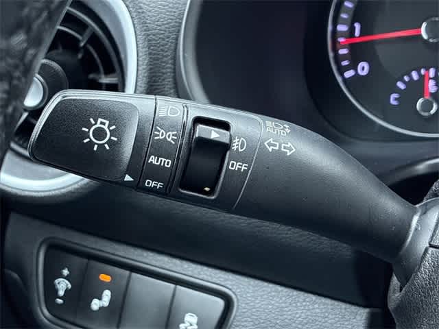 Thumbnail: 2023 Kia Forte - 29