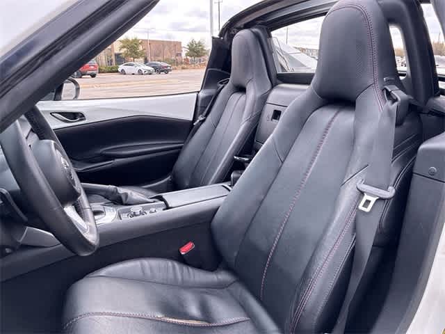 Thumbnail: 2018 Mazda MX-5 Miata - 17