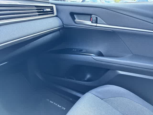 Thumbnail: 2025 Toyota Camry - 31