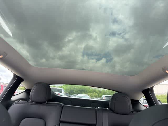 Thumbnail: 2022 Tesla Model Y - 20