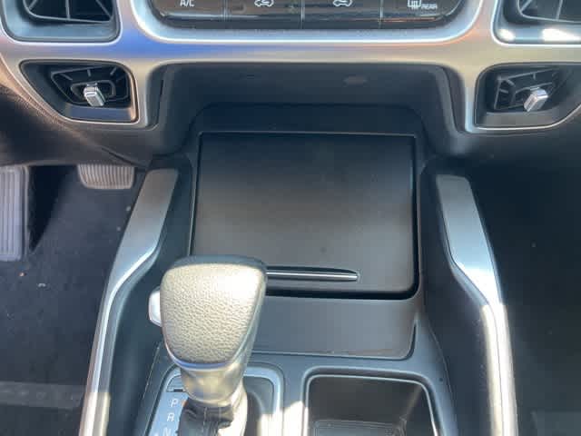 Thumbnail: 2023 Kia Sorento - 17
