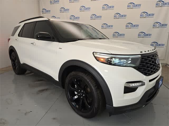 Thumbnail: 2023 Ford Explorer - 8