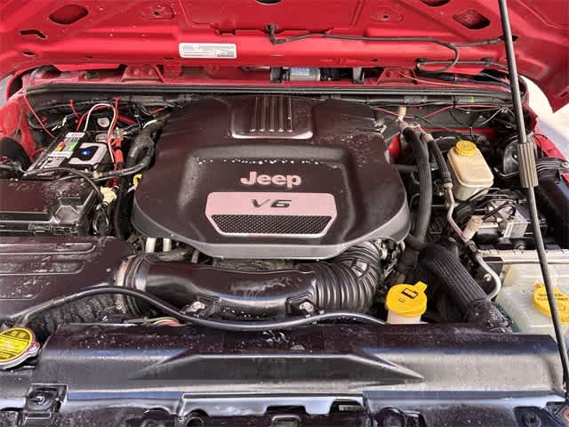 Thumbnail: 2015 Jeep Wrangler - 15