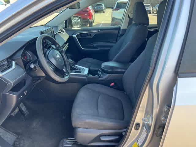 Thumbnail: 2019 Toyota RAV4 - 10