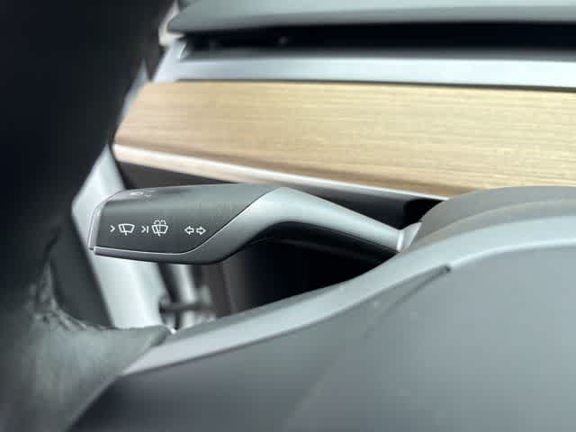 Thumbnail: 2022 Tesla Model Y - 15