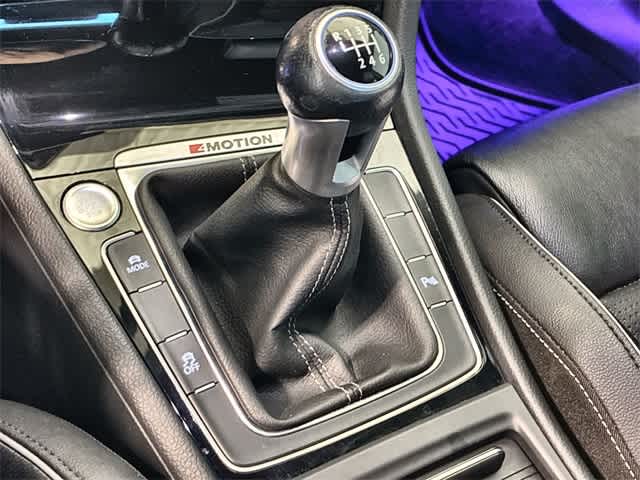 Thumbnail: 2019 Volkswagen Golf - 33