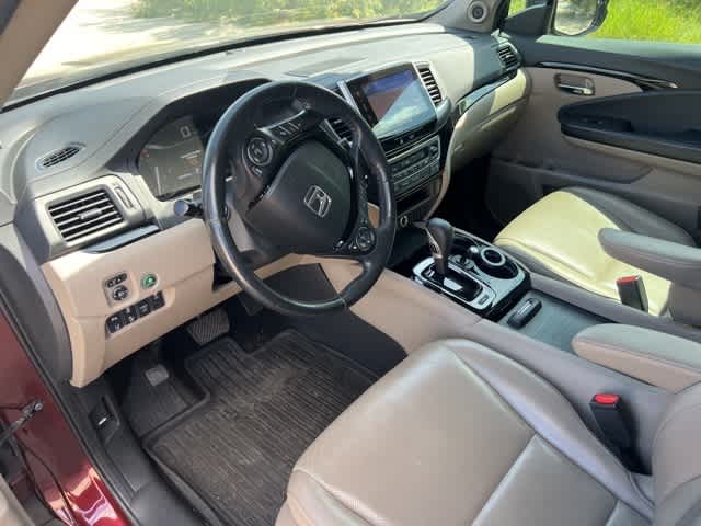 Thumbnail: 2017 Honda Ridgeline - 9
