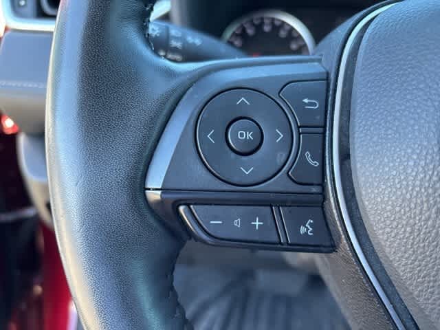 Thumbnail: 2022 Toyota RAV4 - 11