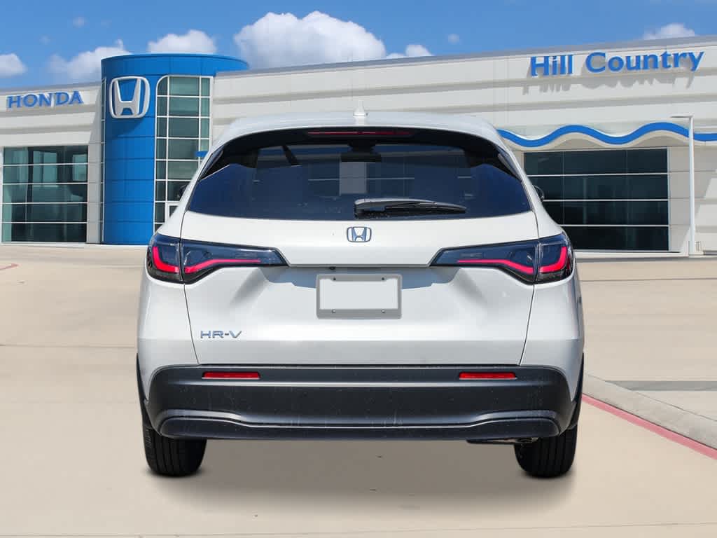 2026 Honda HR-V LX photo 3