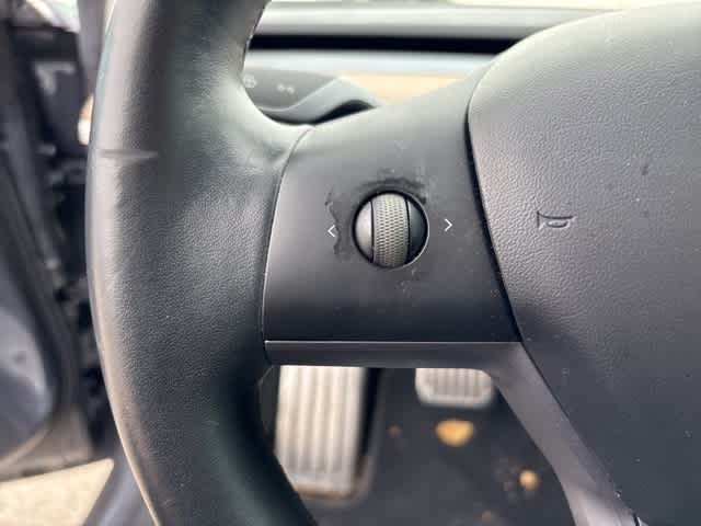 Thumbnail: 2019 Tesla Model 3 - 11