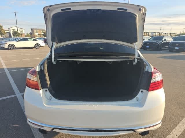 Thumbnail: 2017 Honda Accord - 21