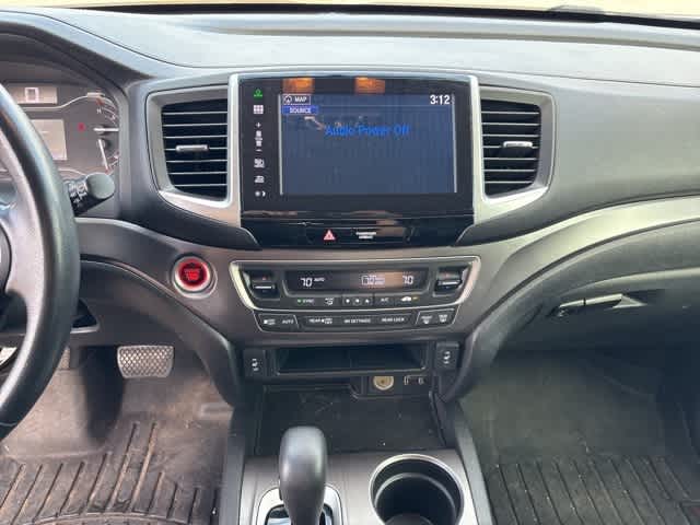 Thumbnail: 2016 Honda Pilot - 18