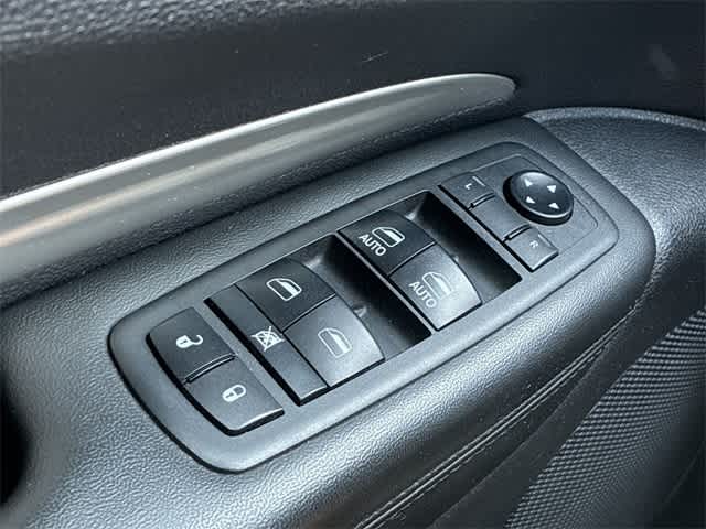 Thumbnail: 2018 Dodge Durango - 37