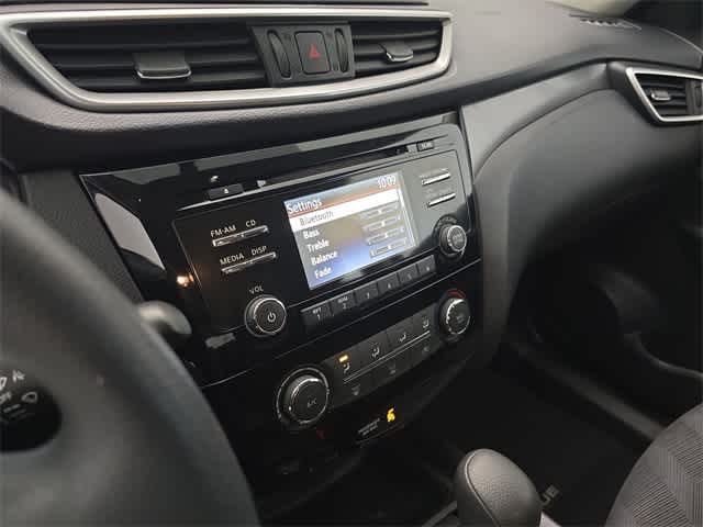 Thumbnail: 2015 Nissan Rogue - 29