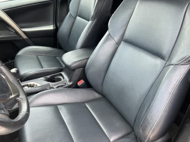 Thumbnail: 2013 Toyota RAV4 - 20