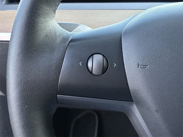 Thumbnail: 2022 Tesla Model Y - 25