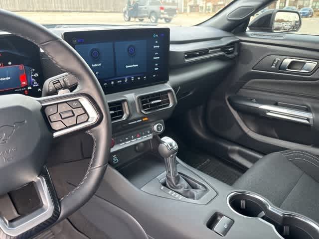 Thumbnail: 2025 Ford Mustang - 19