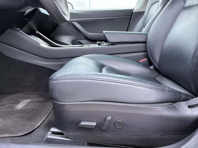 Thumbnail: 2020 Tesla Model 3 - 18