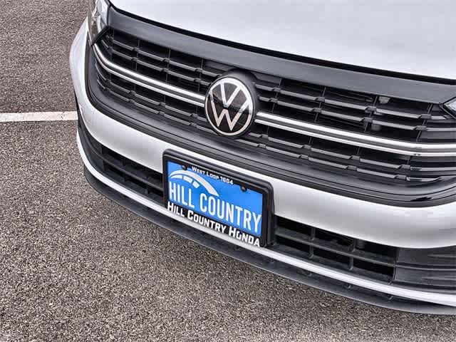 Thumbnail: 2023 Volkswagen Jetta - 12