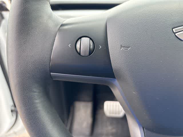 Thumbnail: 2022 Tesla Model Y - 12