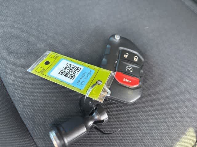 Thumbnail: 2019 Jeep Wrangler - 24