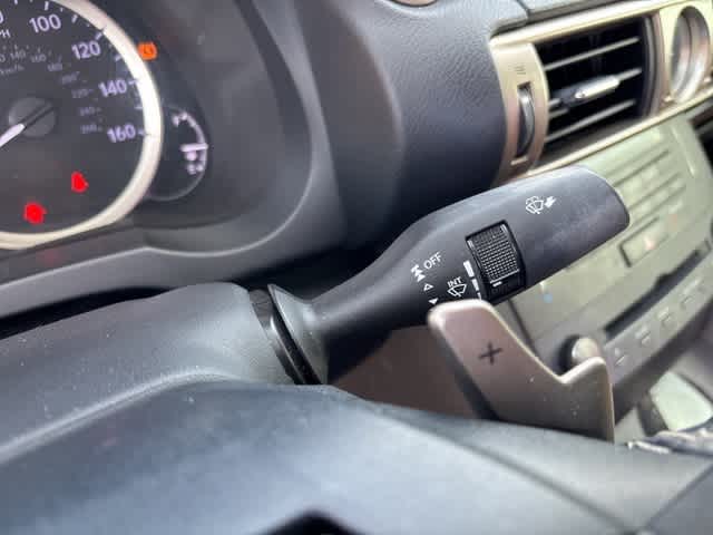 Thumbnail: 2015 Lexus IS - 14