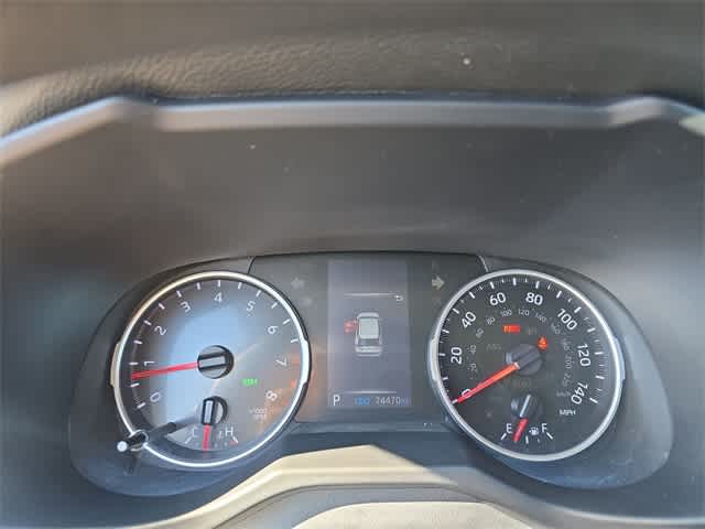 2021 Toyota RAV4 XLE 34
