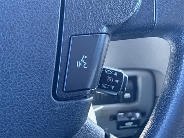 Thumbnail: 2012 Toyota Tundra - 25