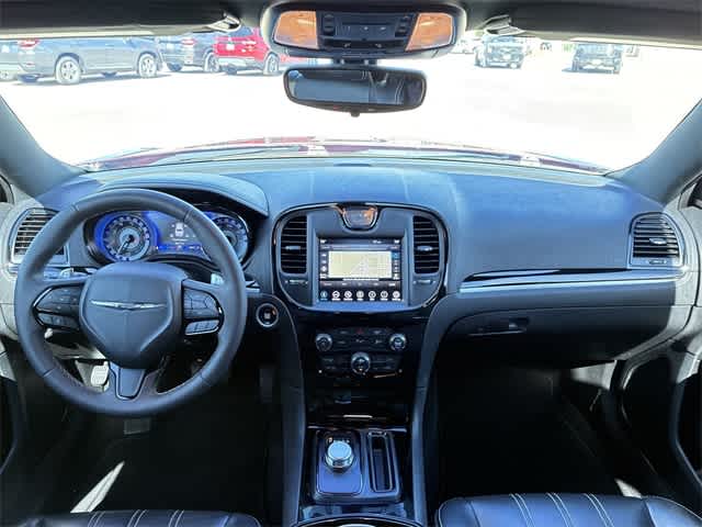 Thumbnail: 2023 Chrysler 300 - 16