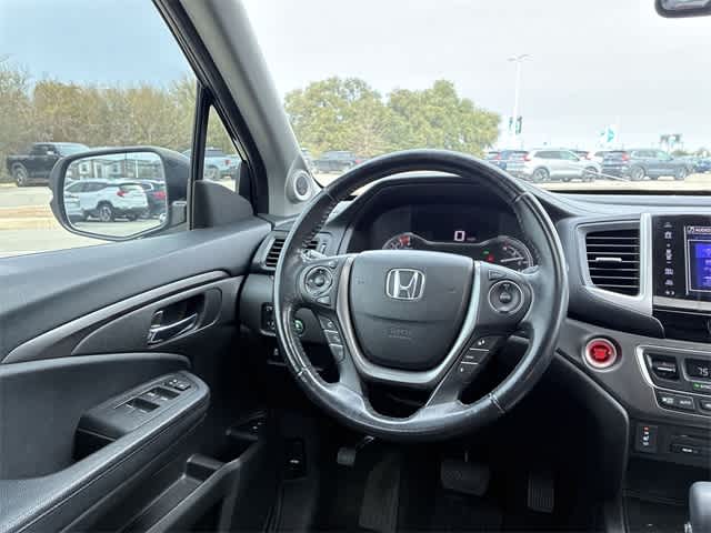 Thumbnail: 2018 Honda Pilot - 25