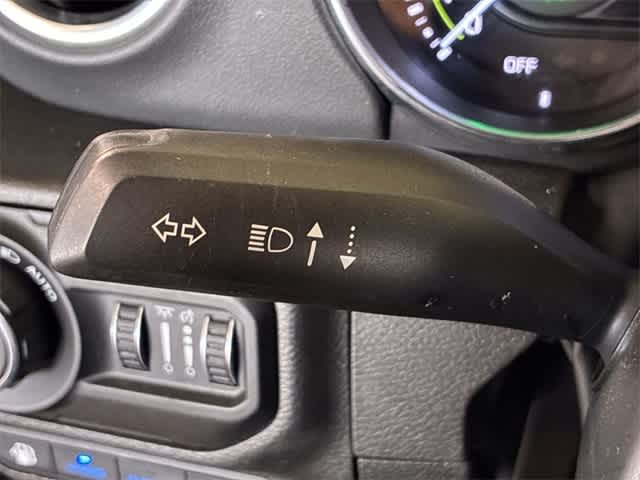 Thumbnail: 2022 Jeep Wrangler - 27