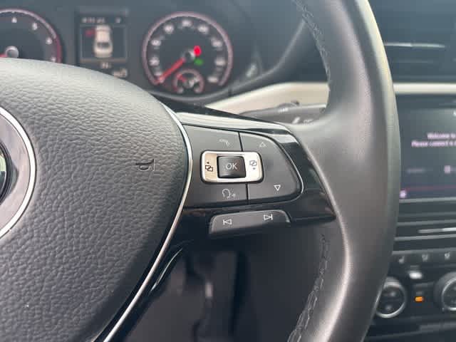 Thumbnail: 2022 Volkswagen Passat - 12