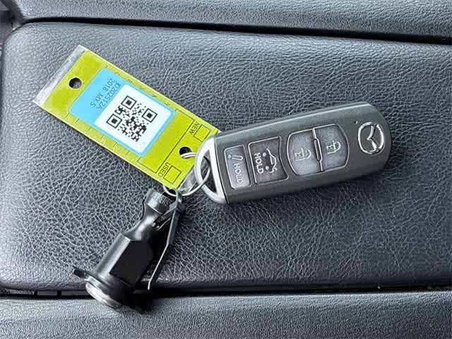 Thumbnail: 2018 Mazda MX-5 Miata - 34