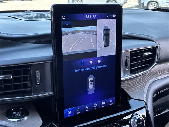 Thumbnail: 2022 Ford Explorer - 32