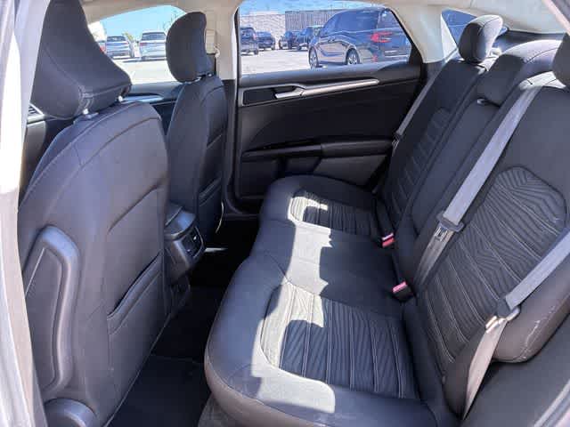 Thumbnail: 2016 Ford Fusion - 21