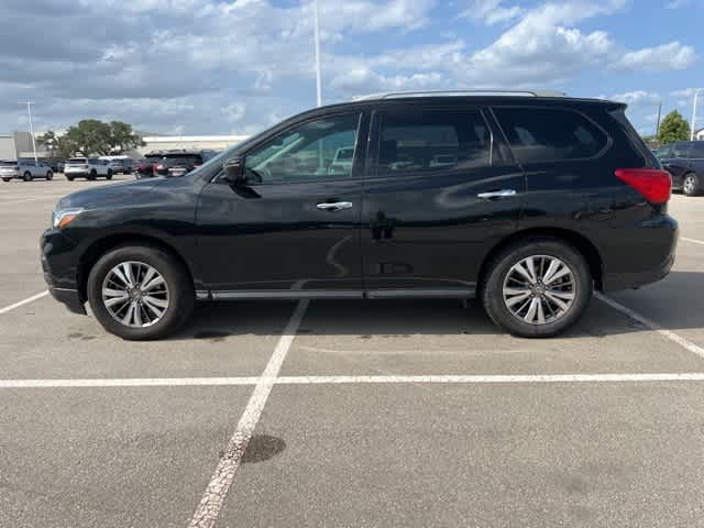 Thumbnail: 2020 Nissan Pathfinder - 2