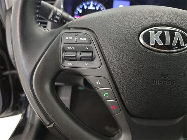 Thumbnail: 2015 Kia Forte - 24