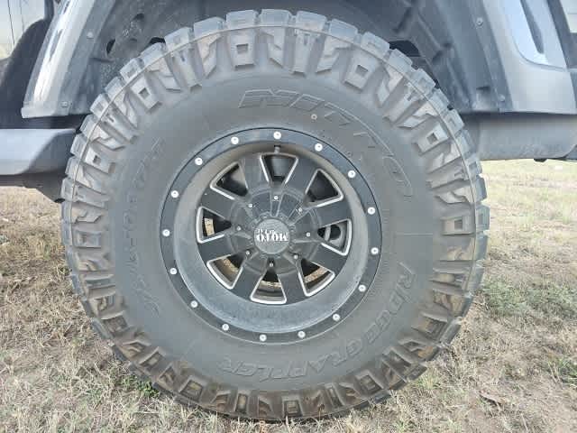 Thumbnail: 2021 Jeep Gladiator - 19