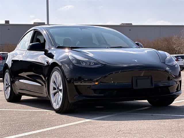 Thumbnail: 2023 Tesla Model 3 - 10