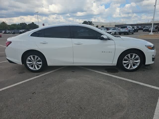 Thumbnail: 2019 Chevrolet Malibu - 4