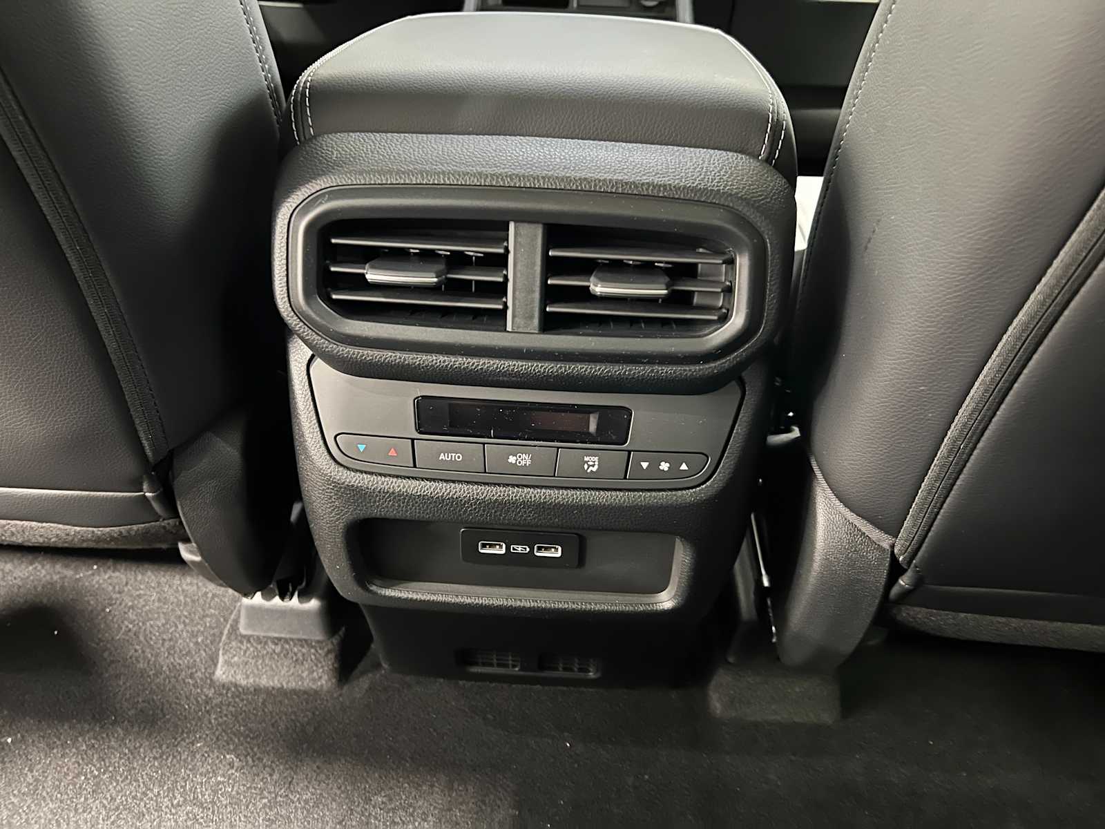 Thumbnail: 2025 Honda Pilot - 27