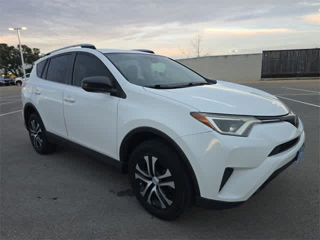 Thumbnail: 2017 Toyota RAV4 - 8